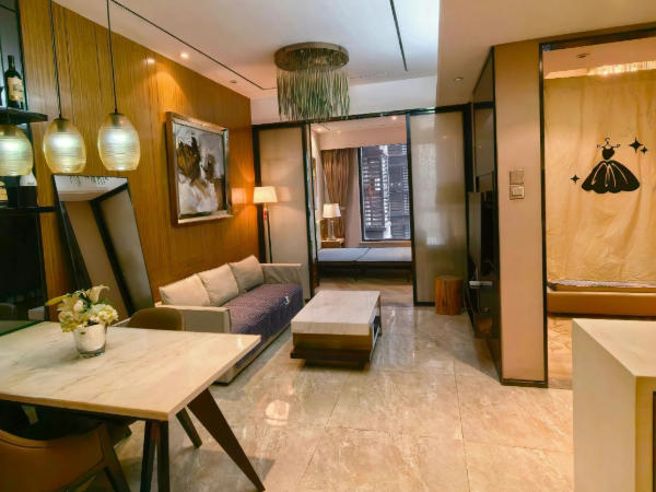 西安高新区,丈八北路地铁口两室一厅,样板间装修